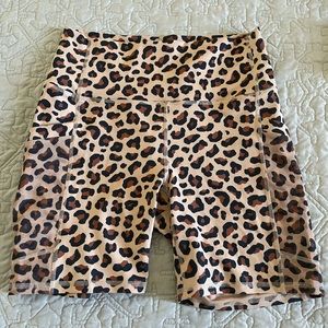 Fabletics 6 inch bike shorts